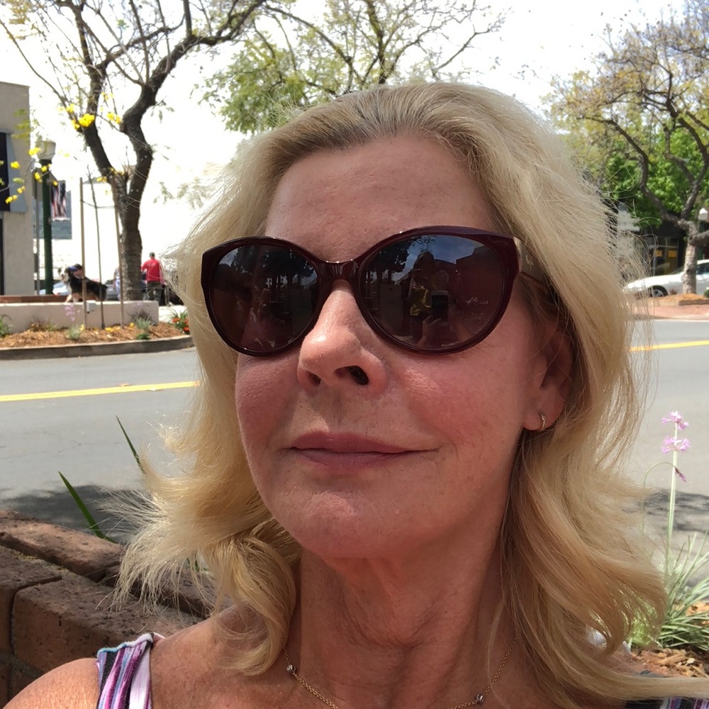 Meet your Posher, Robin